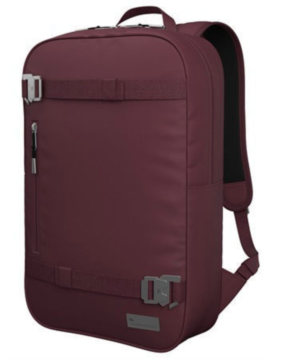 Bilde av Essential Backpack 17 L, Raspberry