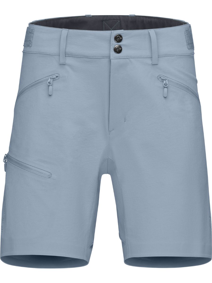 Norrøna falketind flex1 Shorts W's er en shorts til dame fra Norrøna i en fin lysere blåfarge, ypperlig som turshorts i finvær