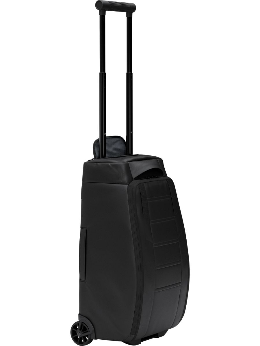 Db Hugger Roller Bag Carry On 40 L  i fargen Black Out - favoritten fra Db nå med hjul