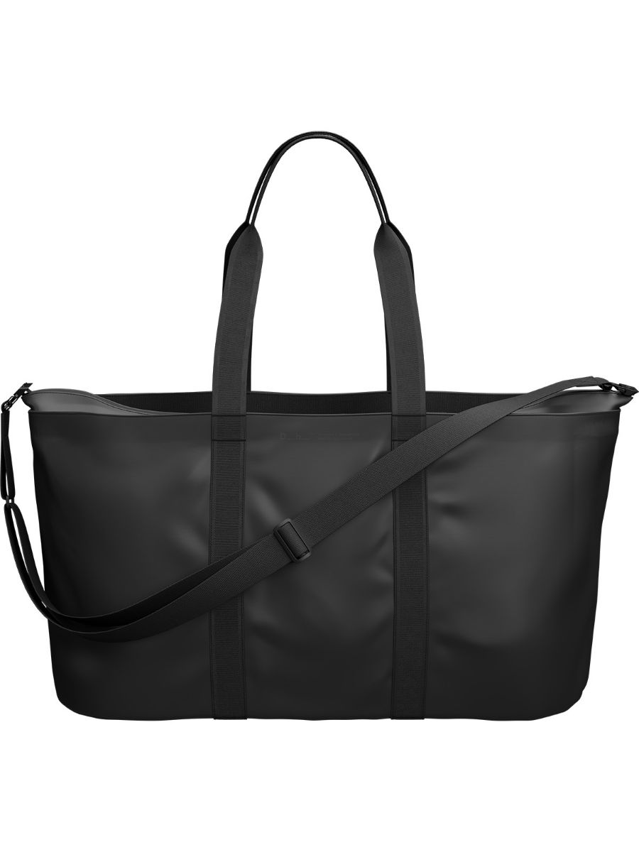 Db Essential Weekender Bag 40 L i fargen Black Out. Veske/Bag fra Db