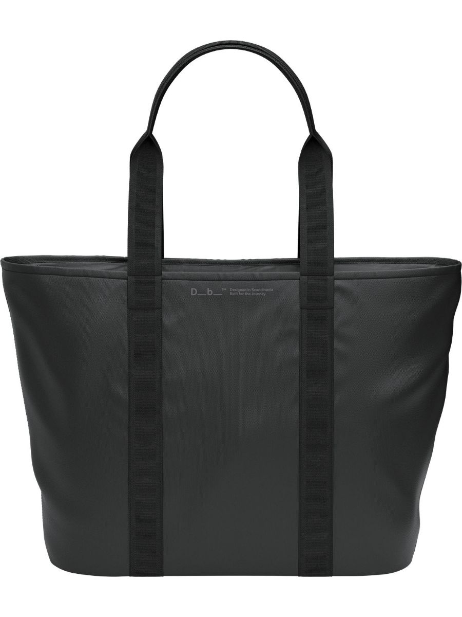Db Essential Tote Bag 20 L i fargen Black Out. Veske/Bag fra Db