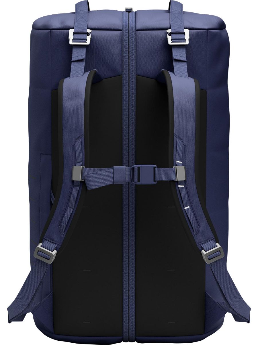 Db Roamer Pro Split Duffel 70L i fargen Blue Hour. Bag med to store hovedrom fra Db. Perfekt på reise og tur