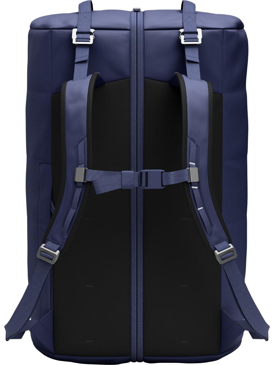 Db Roamer Pro Split Duffel 90L i fargen Blue Hour. Bag med to store hovedrom fra Db. Perfekt på reise og tur