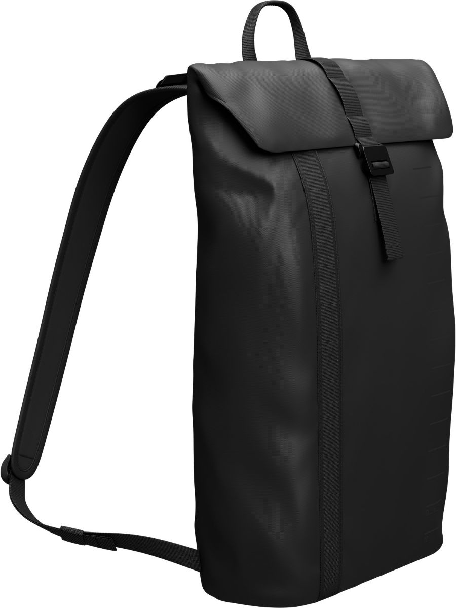 Db Essential Backpack 12 L i fargen Black Out. En super hverdagssekk fra Db