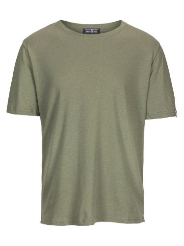 Amundsen Linen Tee Mens i fargen Olive Ash. Grønn t-skjorte fra Amundsen