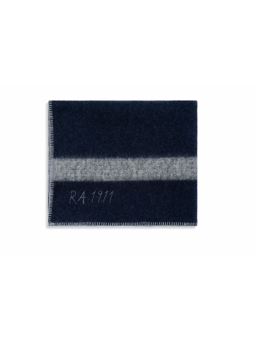 Amundsen Herdsman Blanket i fargen Faded Navy