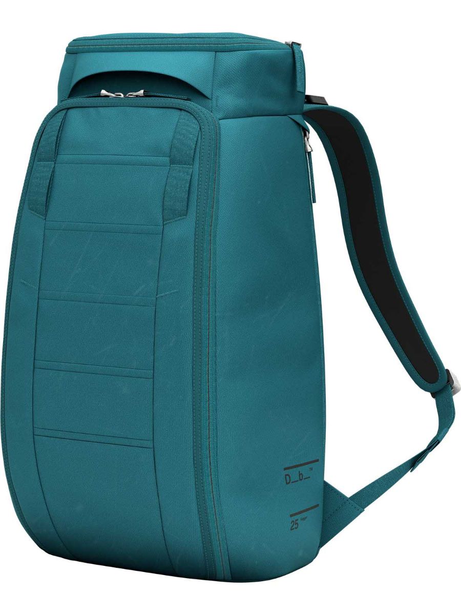 Hugger 25L fra Db i fargen Midnight Teal