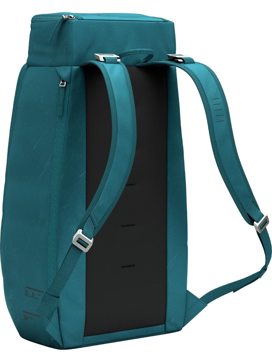 Hugger 30L fra Db i fargen Midnight Teal