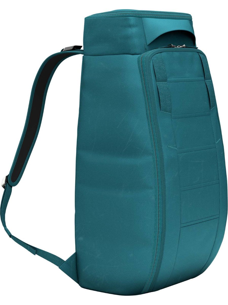 Hugger 30L fra Db i fargen Midnight Teal