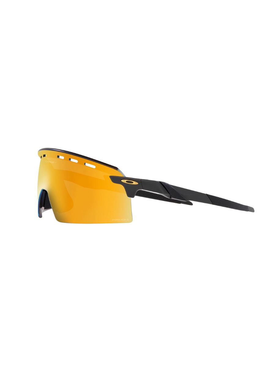 Sportsbrille fra Oakley, Encoder Strike Vented i fargen Matte Carbon med Prizm 24K 