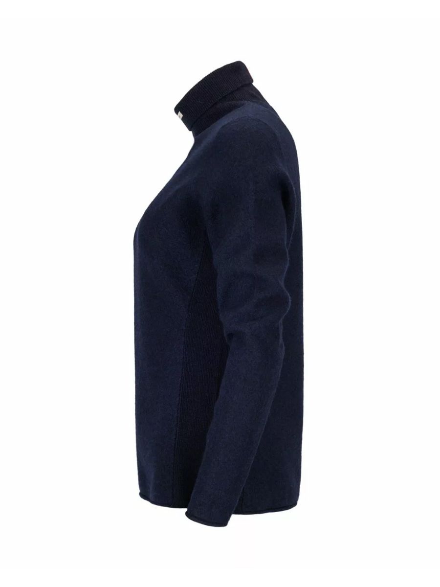 Amundsen Boiled Turtle Neck Womens i fargen Faded Navy. Ullgenser til dame med høy hals fra Amundsen Sports.