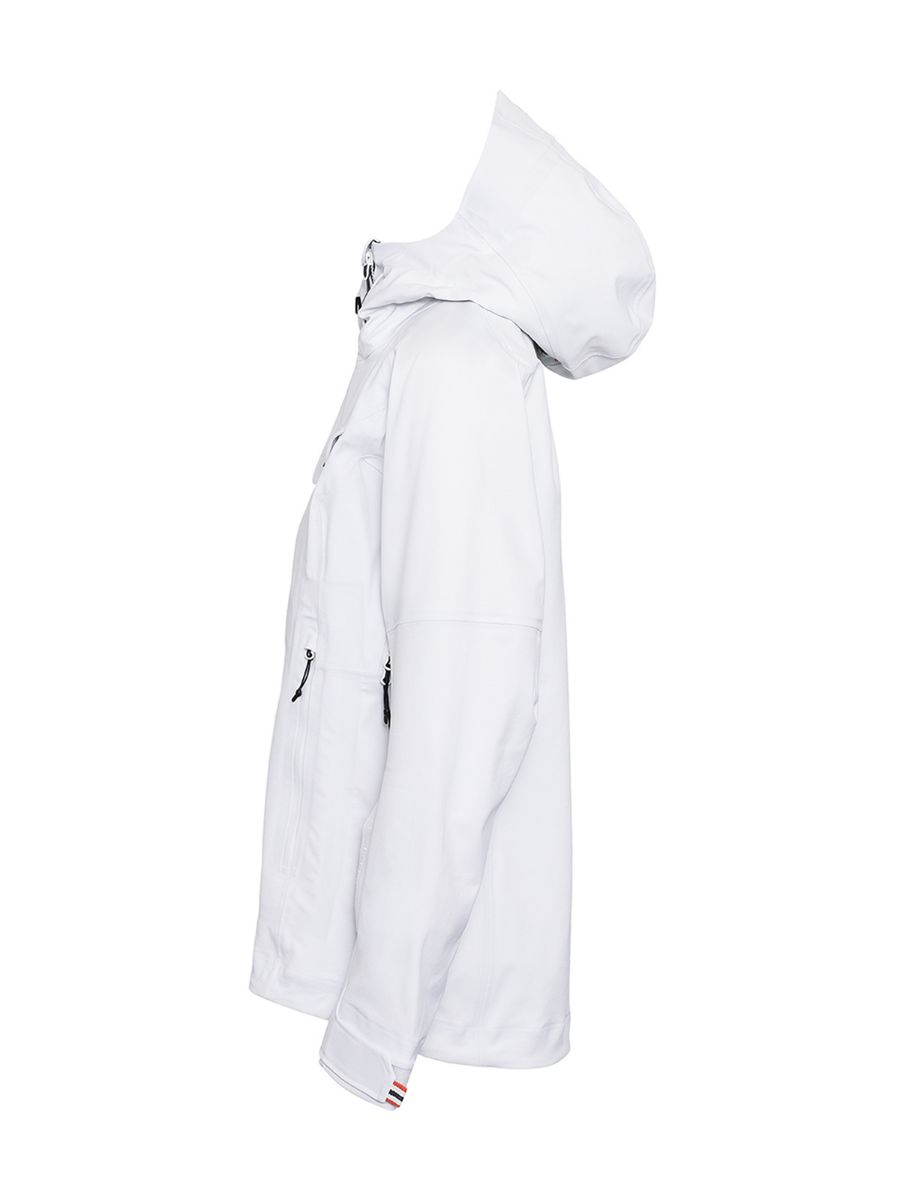 Amundsen Peak Jacket Womens i fargen White. Hvit skalljakke til dame fra Amundsen