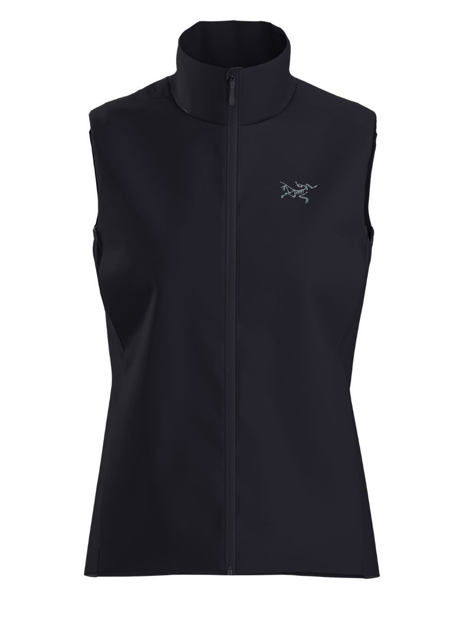 Atom Vest til dame fra Arcteryx, et perfekt mellomlag eller som ytterste plagg på varmere dager