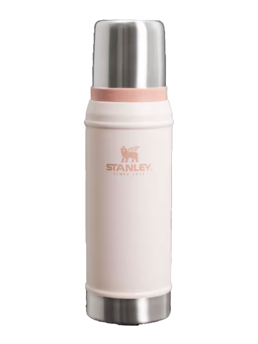 Termos fra Stanley som rommer 0.75l i fargen Rose Quartz