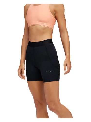 Lett trenings-shorts til dame fra Hoka, Novafly 6" Knit Short i fragen Black