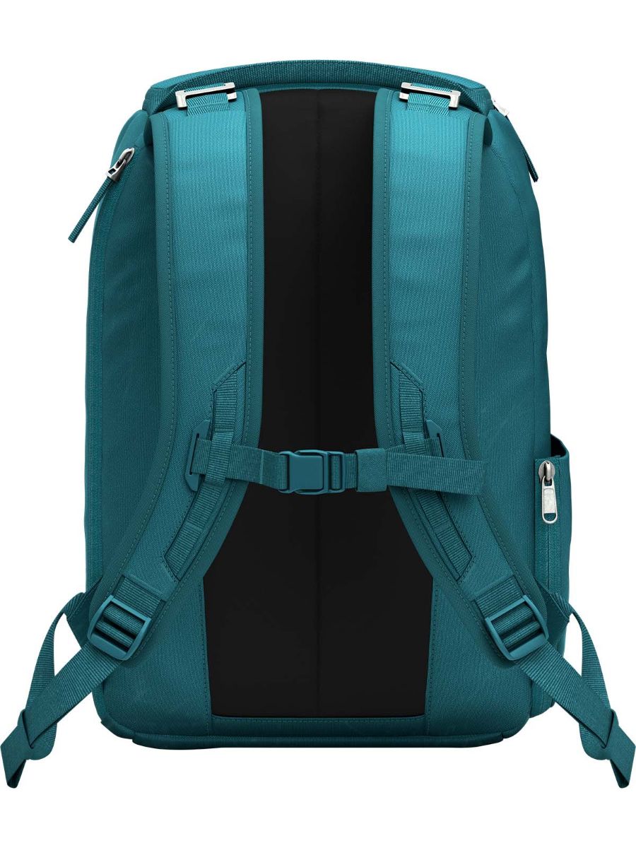 Db Ramverk ryggsekk som rommer 21L i fargen Midnight Teal