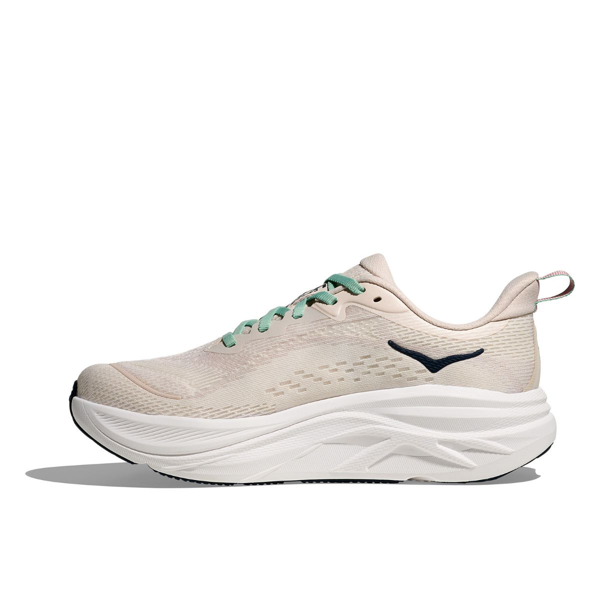 Skyflow til dame fra Hoka. Dempet og stabil løpesko i fargen Rose Cream Alabaster