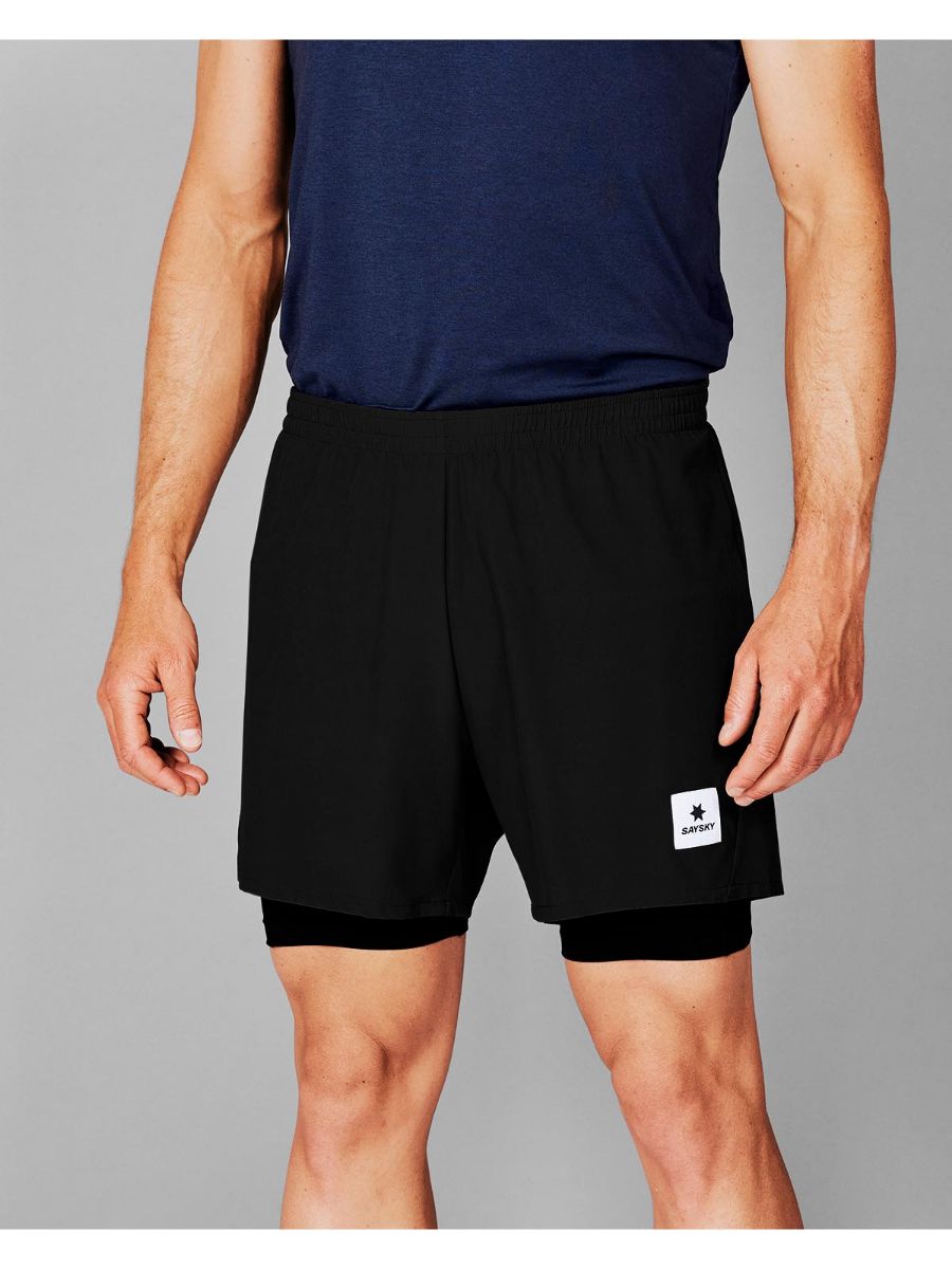SaySky Svart treningsshorts til herre. 2 in 1 Pace Shorts 5" fra SaySky til herre