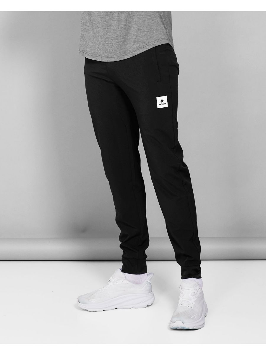 SaySky Svart løpebukse til dame og herre. SaySky Pace Pants treningsbukse i fargen Black.