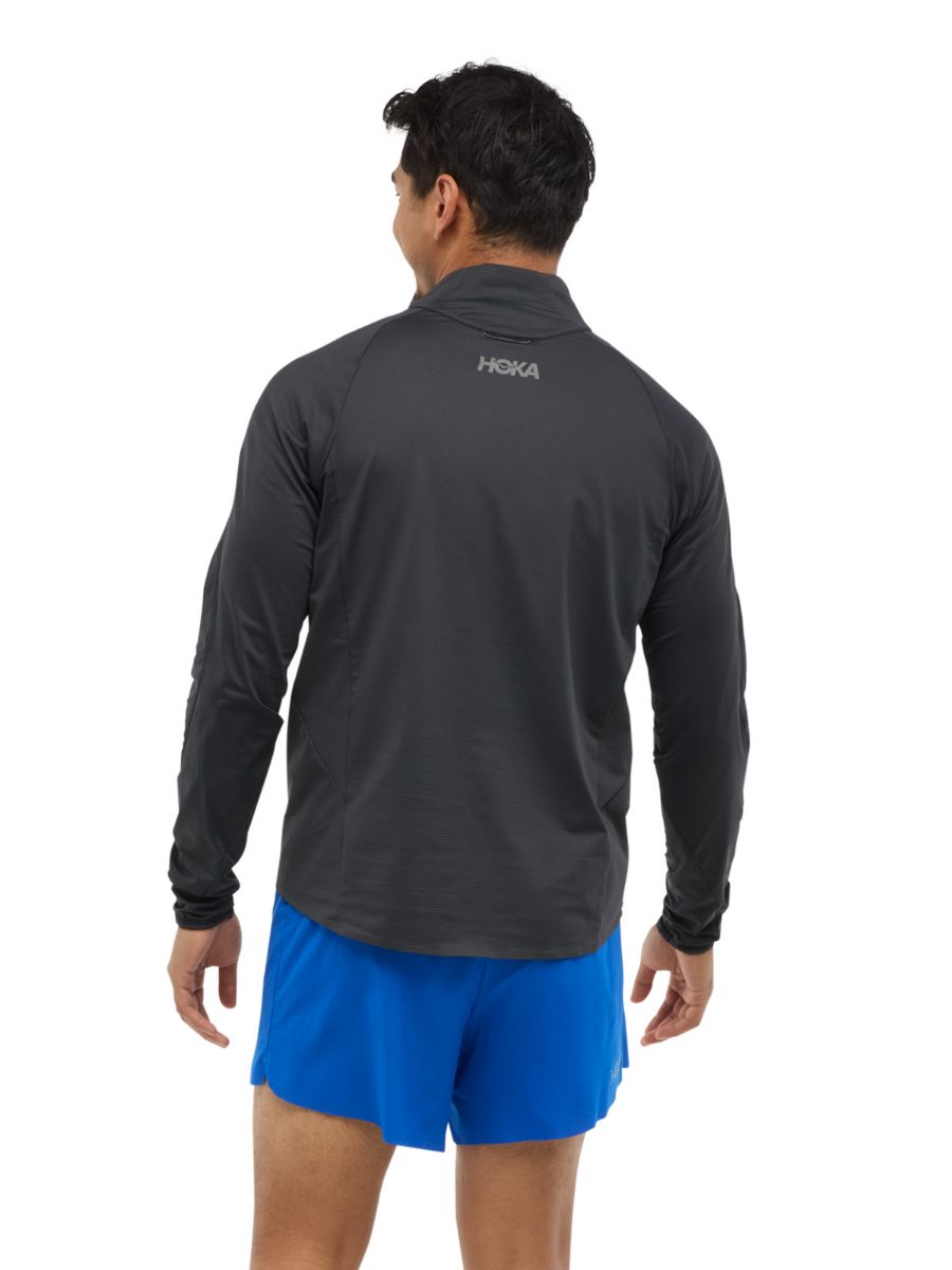 Treningsgenser til herre fra Hoka med quarter zip i farge Black