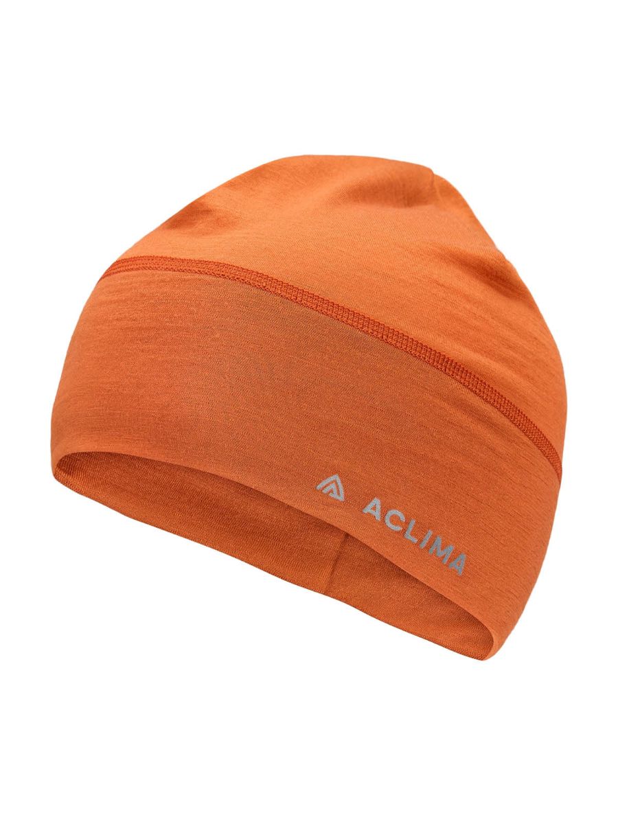 Tynn og lett lue fra Aclima i fargen Apricot Orange
