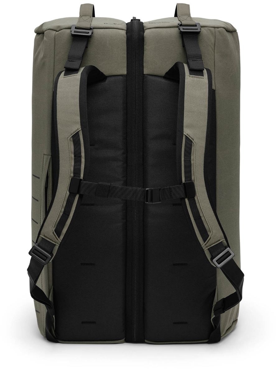 Db Roamer Pro Split Duffel 70L i fargen Forest Green. Bag med to store hovedrom bra Db