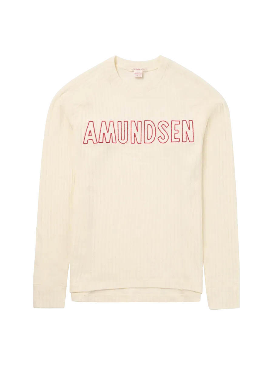 Amundsen Hero's Hide Crew Neck Mens i fargen Natural med rød Amundsen Logo. Ullundertøy fra Amundsen til herre
