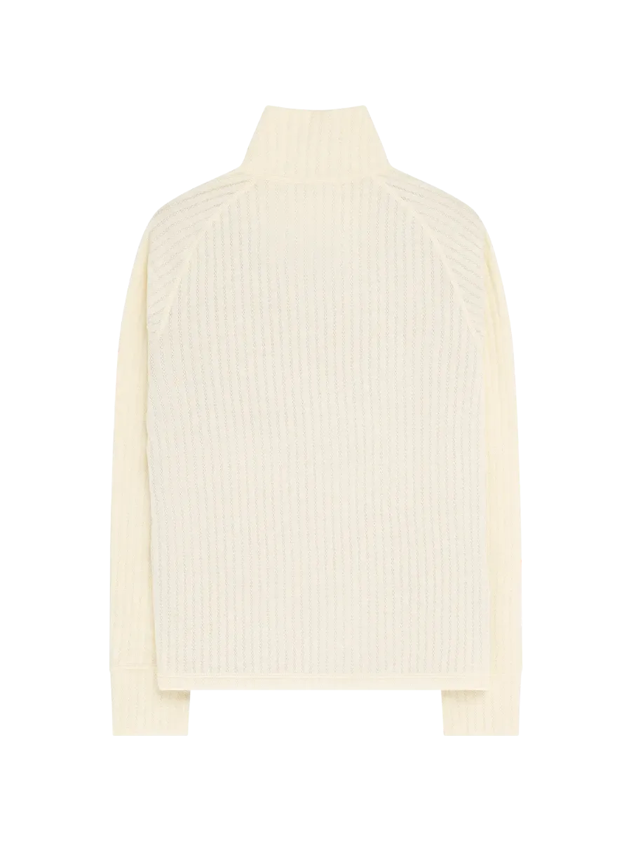 Amundsen Hero's Hide Half Zip Womens i fargen Natural med en liten rød Amundsen Logo. Ulltrøye fra Amundsen til dame med glidelås i halsen