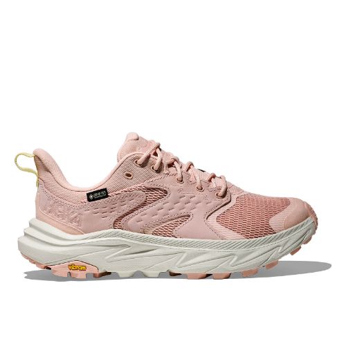 Vis detaljer for W ANACAPA 2 LOW GTX Lav og lett terrengsko fra Hoka til dame med god støtdemping og eksepsjonelt grep. Anacapa 2 Low med Gore-Tex i fargen Rose Latte Truffle Salt
