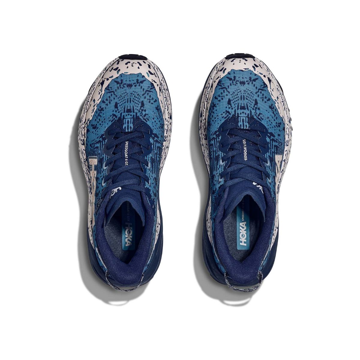 Terrengsko til dame fra Hoka i fargen Midnight Blue Alpine Blue. Gore-Tex membran som beskytter