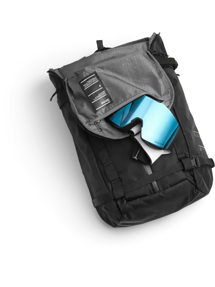 Db Backcountry Backpack 25 L i fargen Black Out. Den perfekte topptursekken fra Db