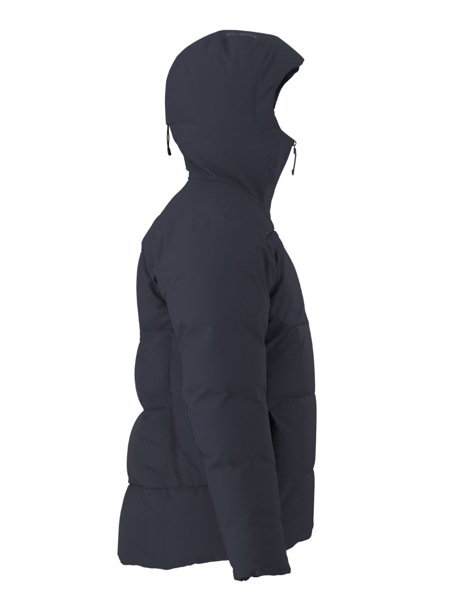 Tykk og varm dunjakke til herre fra Arc´Teryx i fargen Black Sapphire