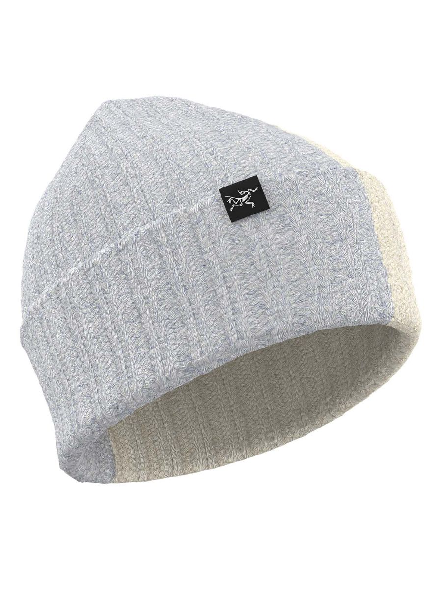 Lue i merinoull til Arcteryx i fargen Solitude Heather Arc Silk