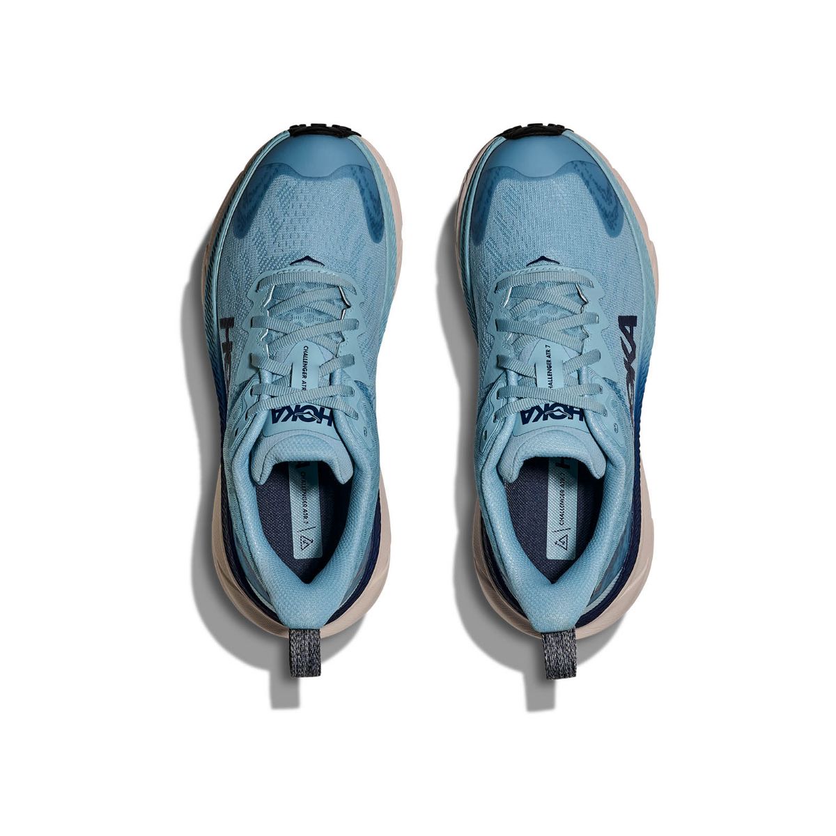 Lett og dempet løpesko fra Hoka med Gore-Tex membran i fargen Raindrop Grout