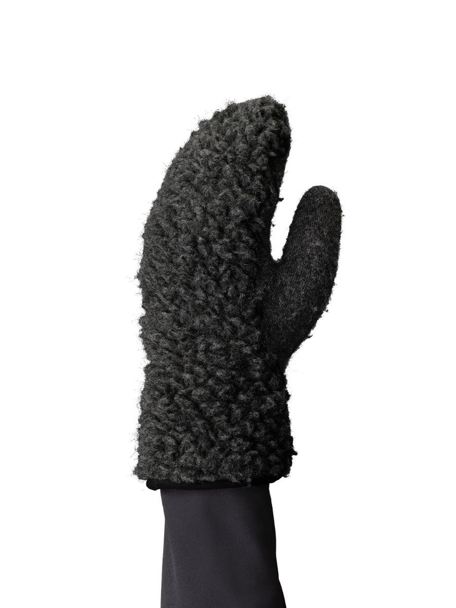 Linervotter i ull fra Norrøna i fargen Caviar Black til dame og herre