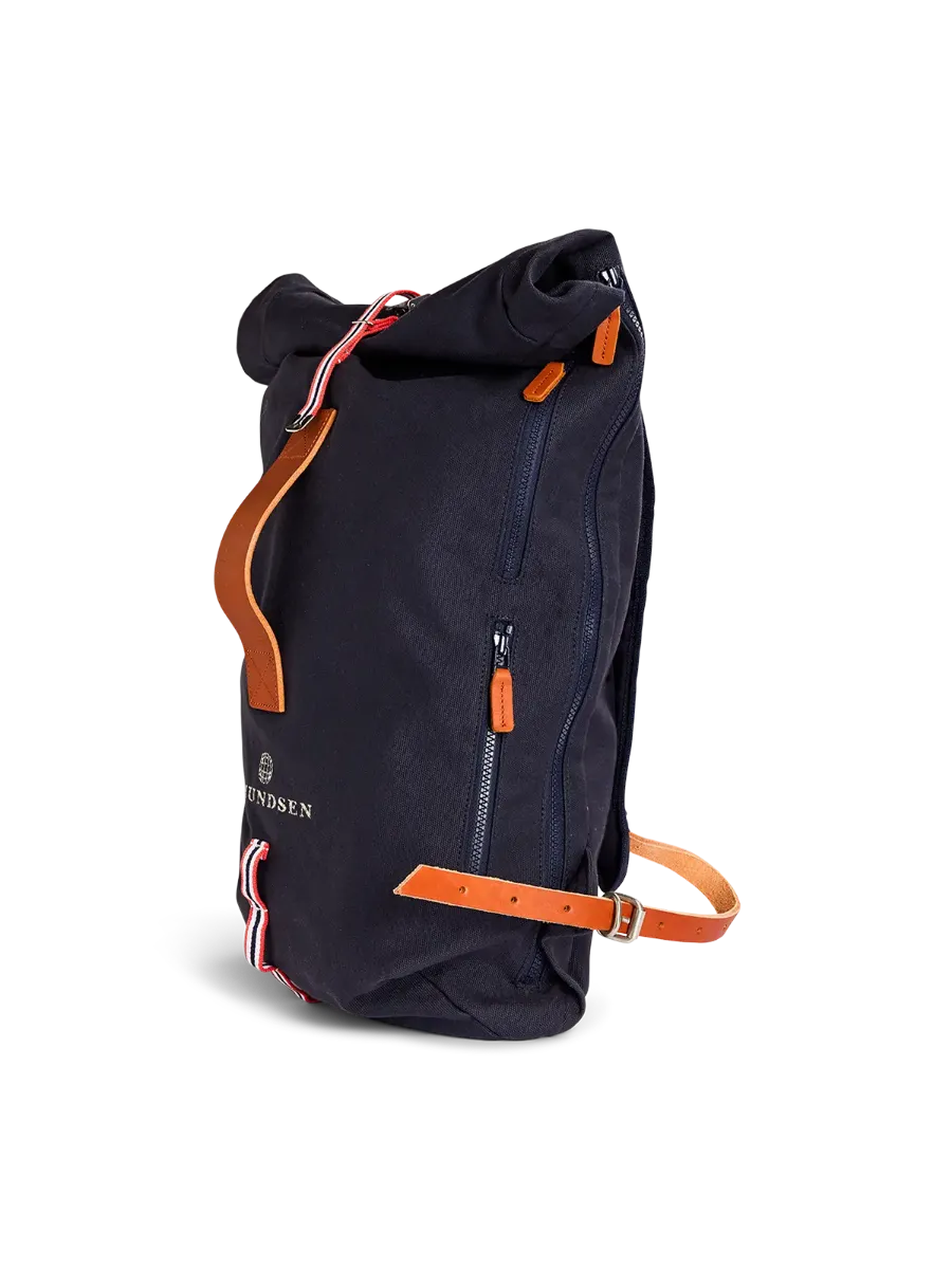 Amundsen V-Bond Day Pack 25L i fargen Faded Navy. Ryggsekk fra Amundsen