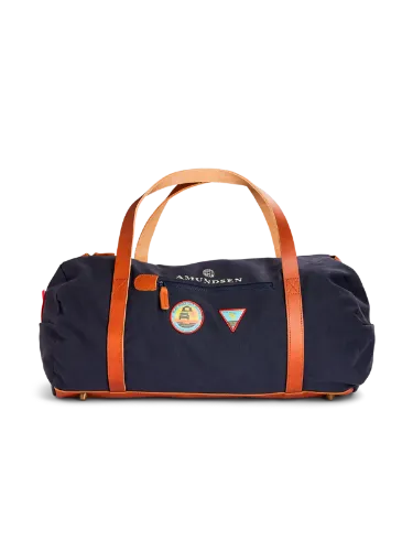 Amundsen Okawanga Duffel Bag 35 L i fargen Faded Navy. Duffelbag fra Amundsen. 