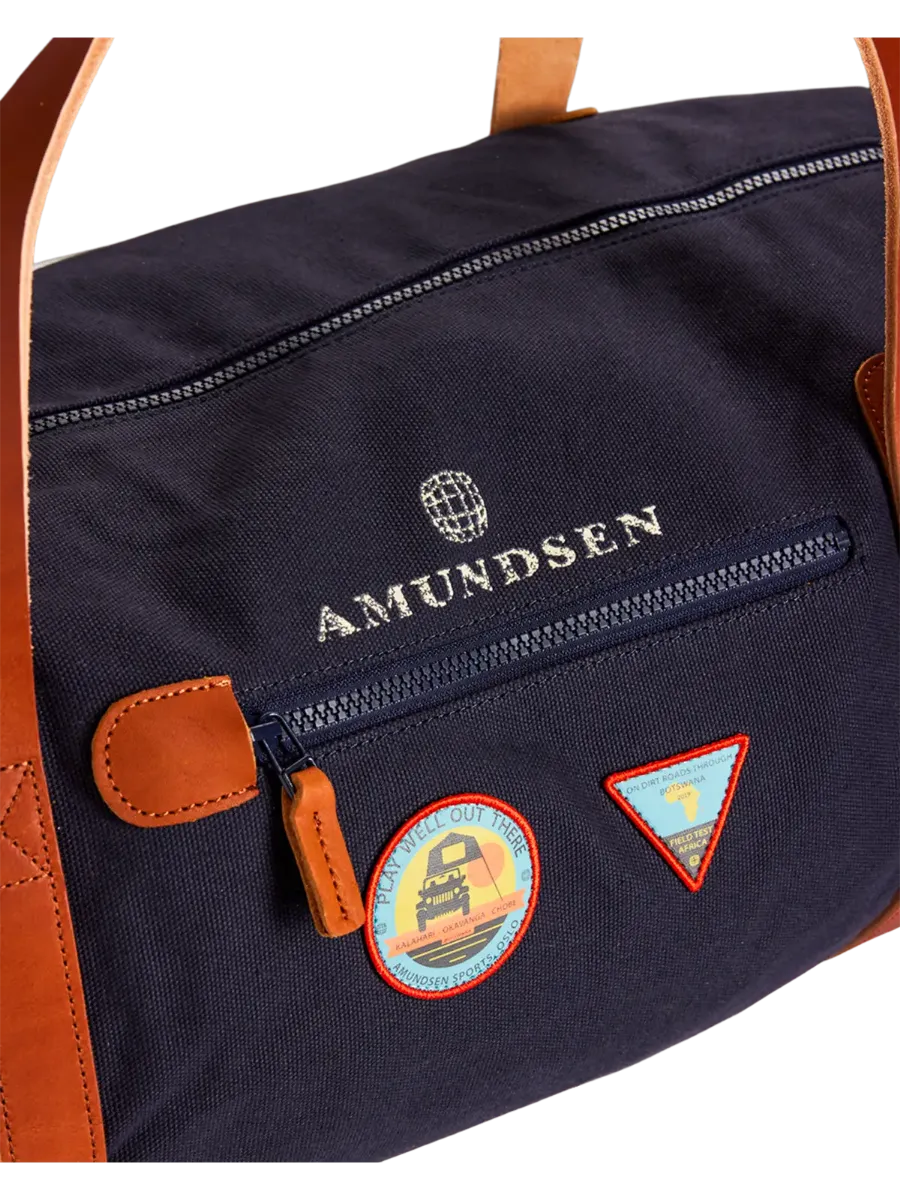 Amundsen Okawanga Duffel Bag 35 L i fargen Faded Navy. Duffelbag fra Amundsen. 