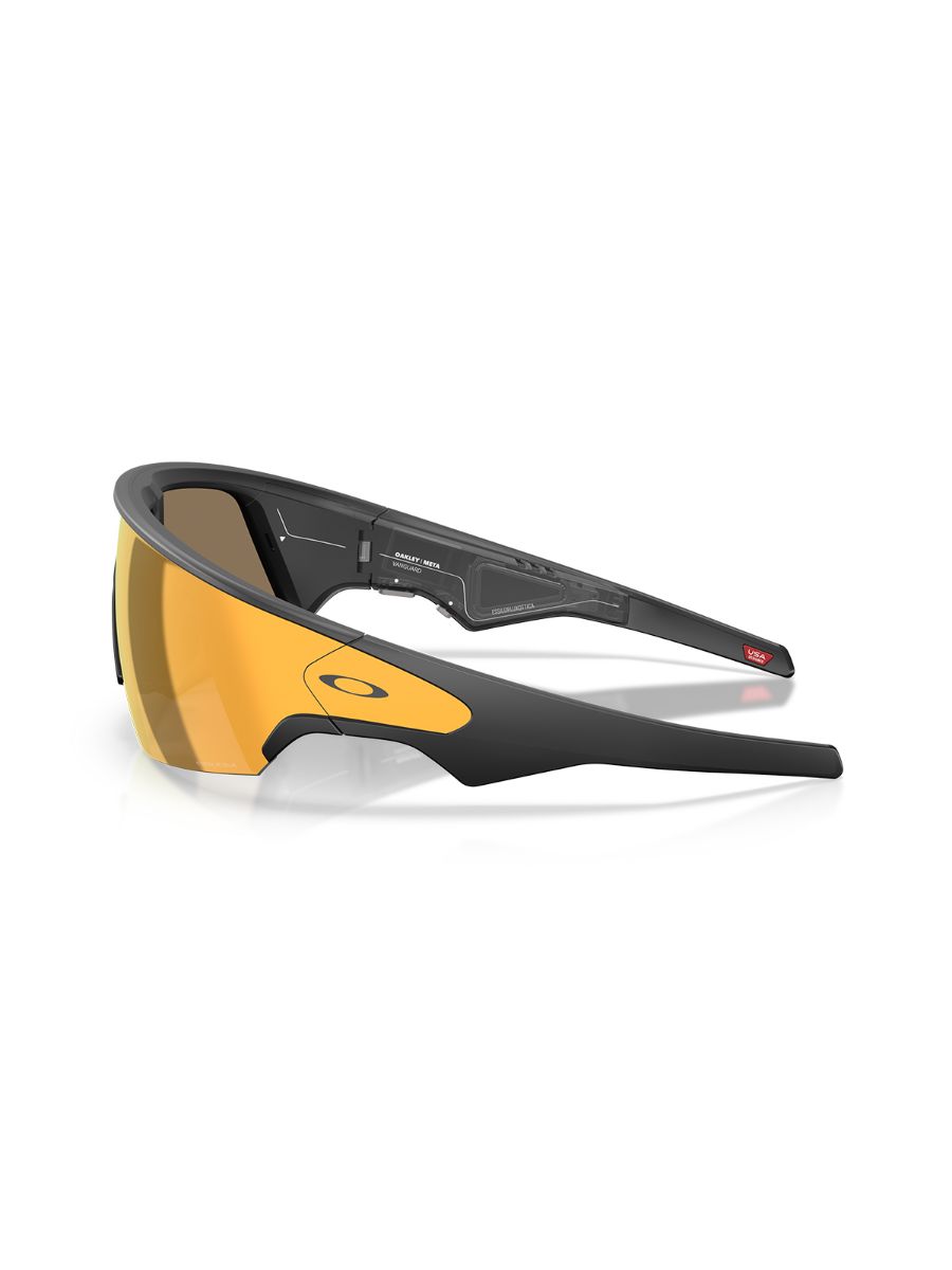 Vanguard sportsbrille med META og AI-teknologi fra Oakley i fargen Black med Prizm 24K linse