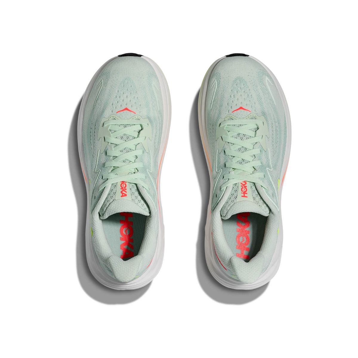 Lett og allsidig løpesko til dame fra Hoka. Clifton 10 i fargen Sea Glass Neon Flame