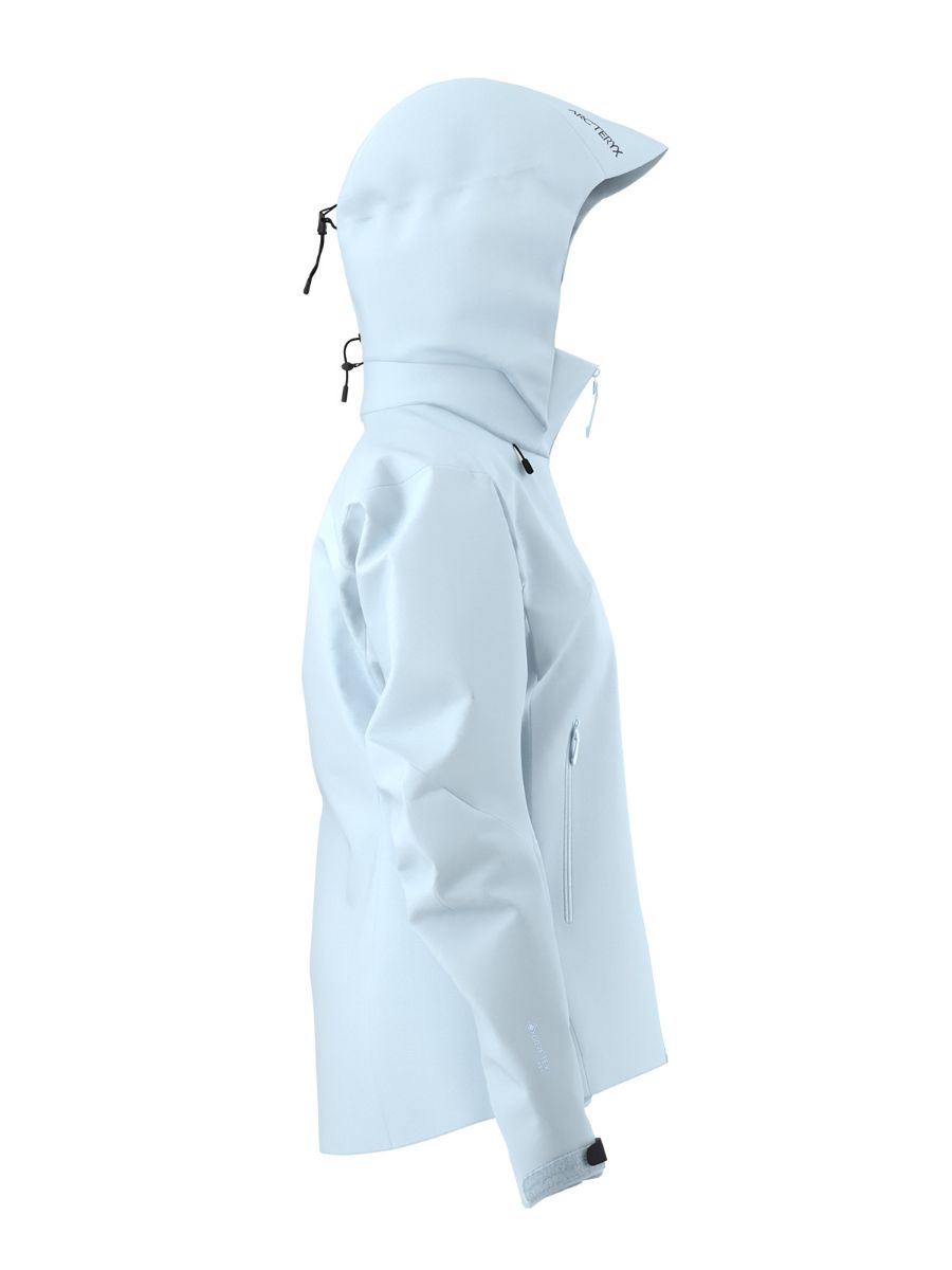 Robust og allsidig skalljakke til dame fra Arc`Teryx i fargen Alpine Blue