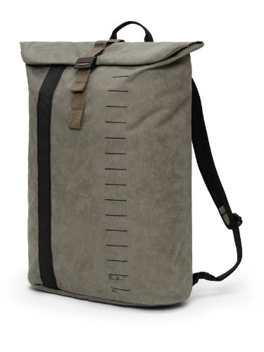 Hverdagssekk fra Db som rommer 24L i fargen Forest Green