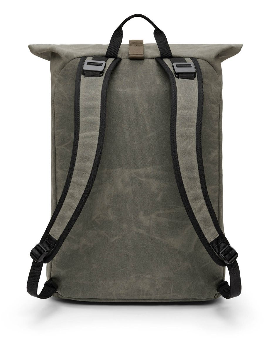 Hverdagssekk fra Db som rommer 24L i fargen Forest Green