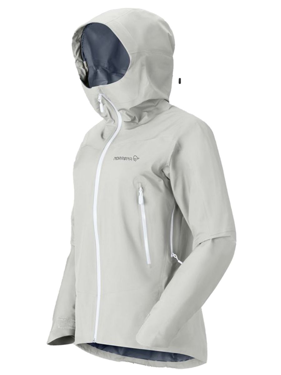 Allsidig og slitesterk skalljakke til dame fra Norrøna i fargen Oatmeal