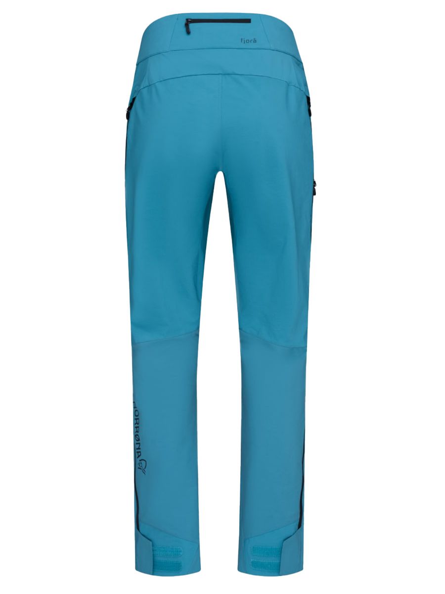 Fleksibel, robust og allsidig turbukse til dame fra Norrøna i fargen Brittany Blue