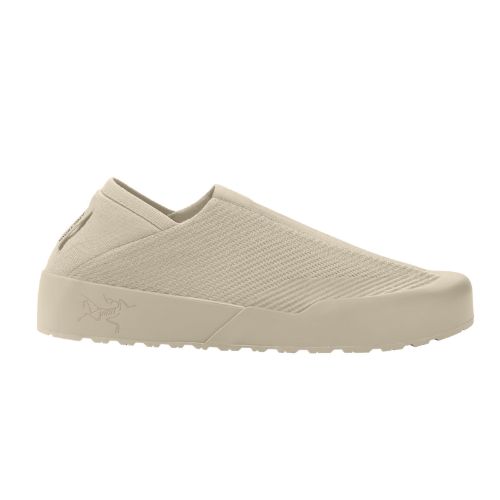 Komfortabel, pustende og praktisk sko fra Arc`Teryx i fargen Sea Salt Sea Salt til herre