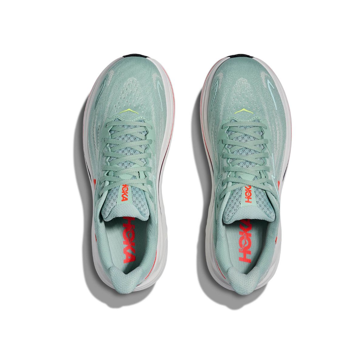 Lett og allsidig løpesko til herre fra Hoka, Clifton 10 i fargen Sage Neon Flame