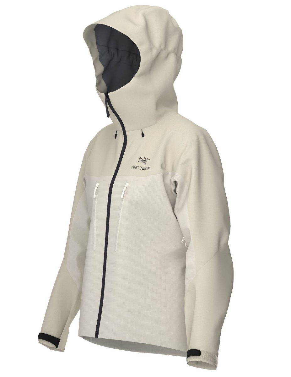 Robust og slitesterk skalljakke til dame fra Arcteryx i fargen Arctic Silk Sea Salt