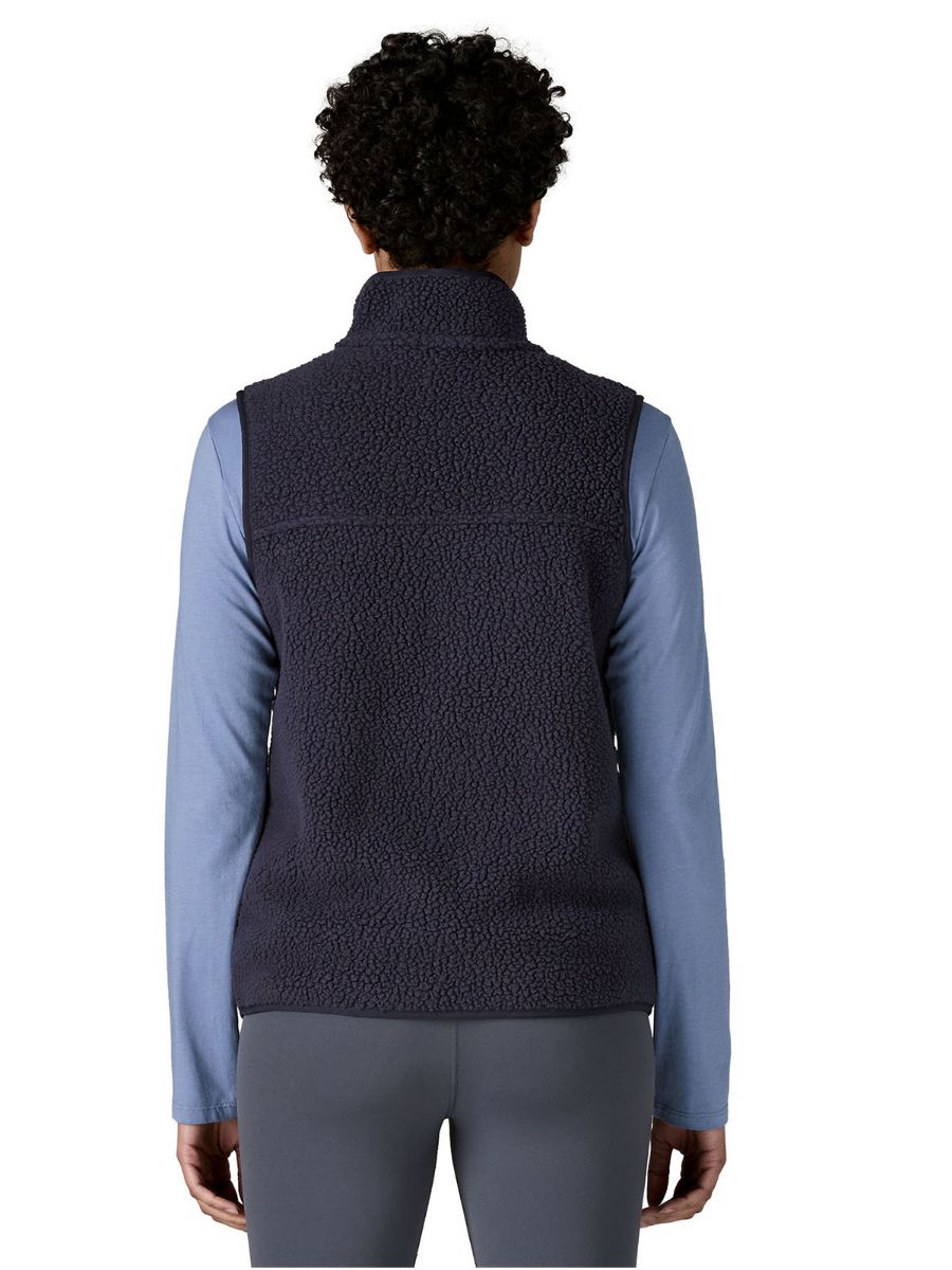 Vest i fleece fra Patagonia i fargen Sunken Blue