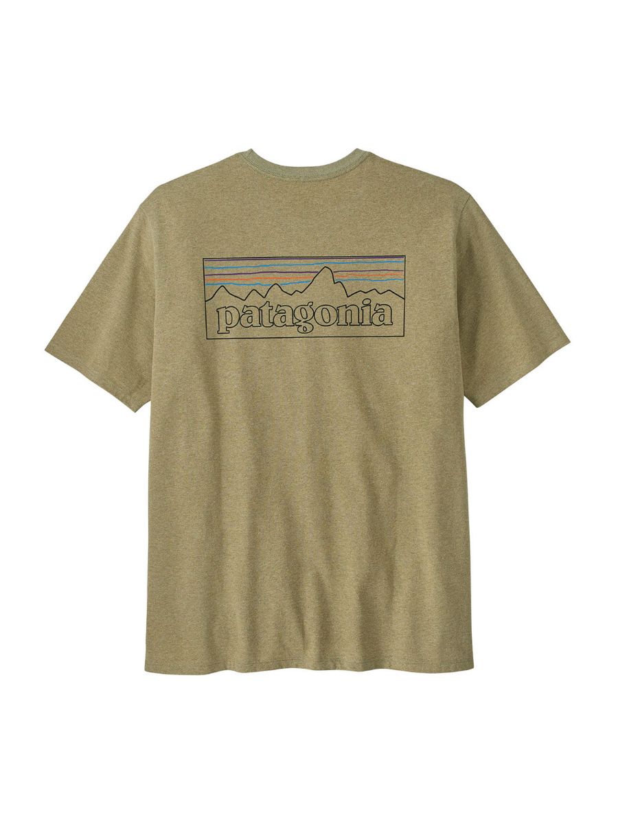 T-skjorte fra Patagonia med logo på ryggen, i fargen Gumtree Green